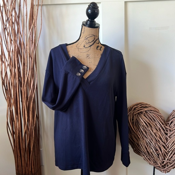 Navy V-Neck Long Sleeve Top - Picture 1 of 7